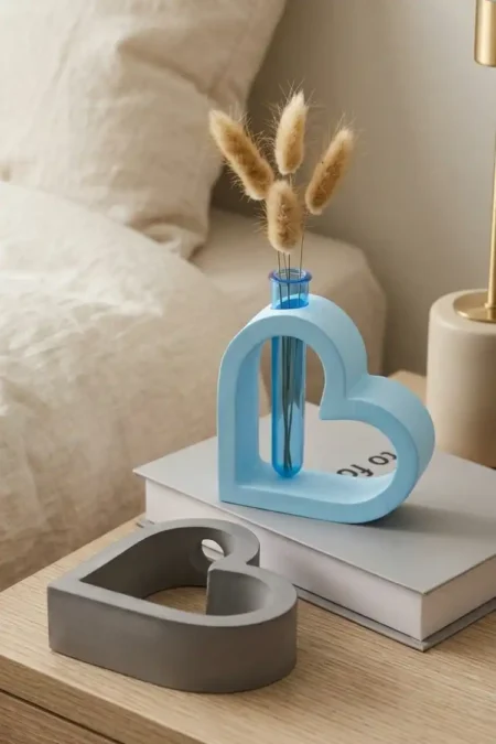 Anayat Heart Vase Decor